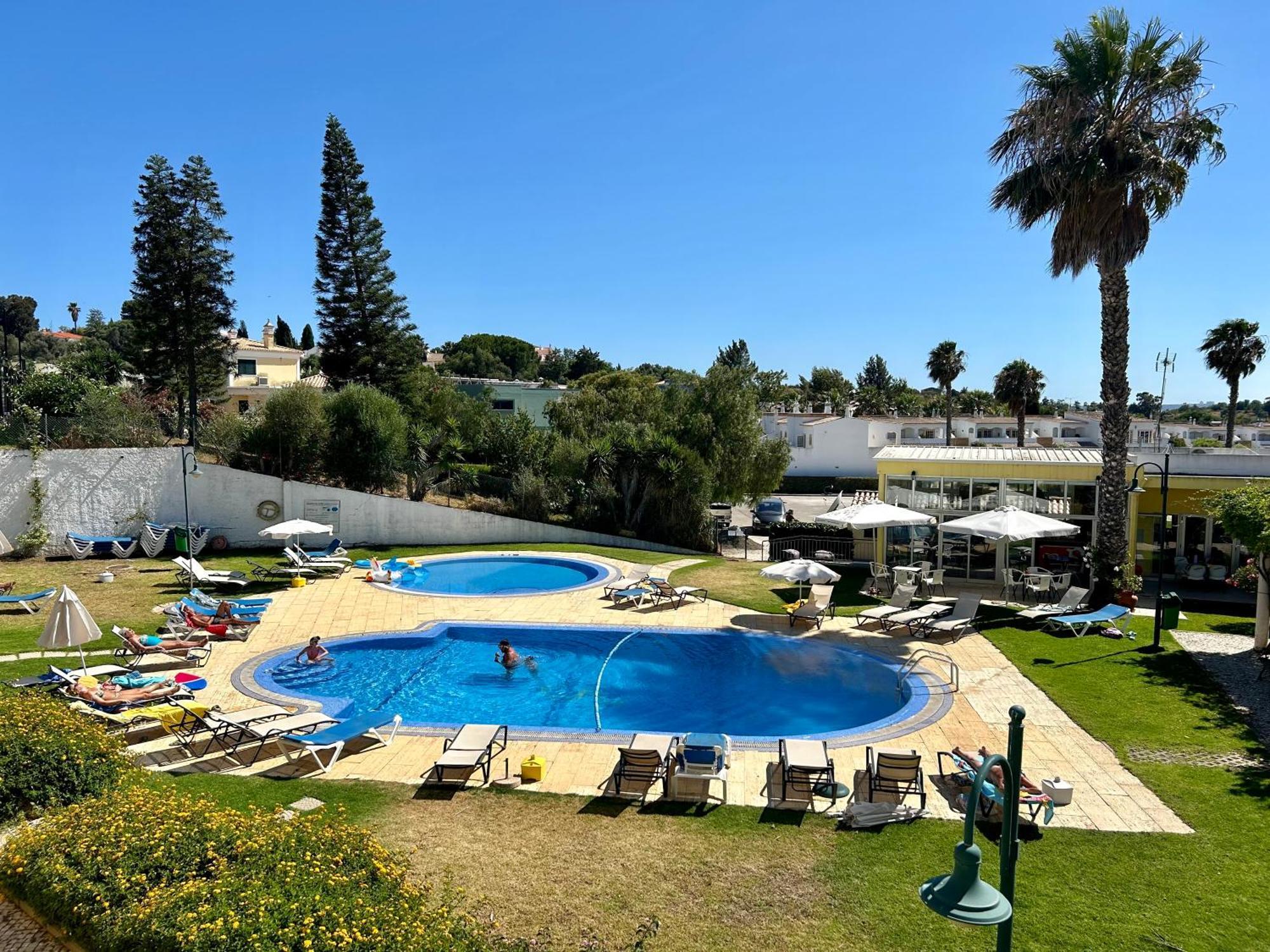 Apartamentos Santa Teresinha Alvor Εξωτερικό φωτογραφία