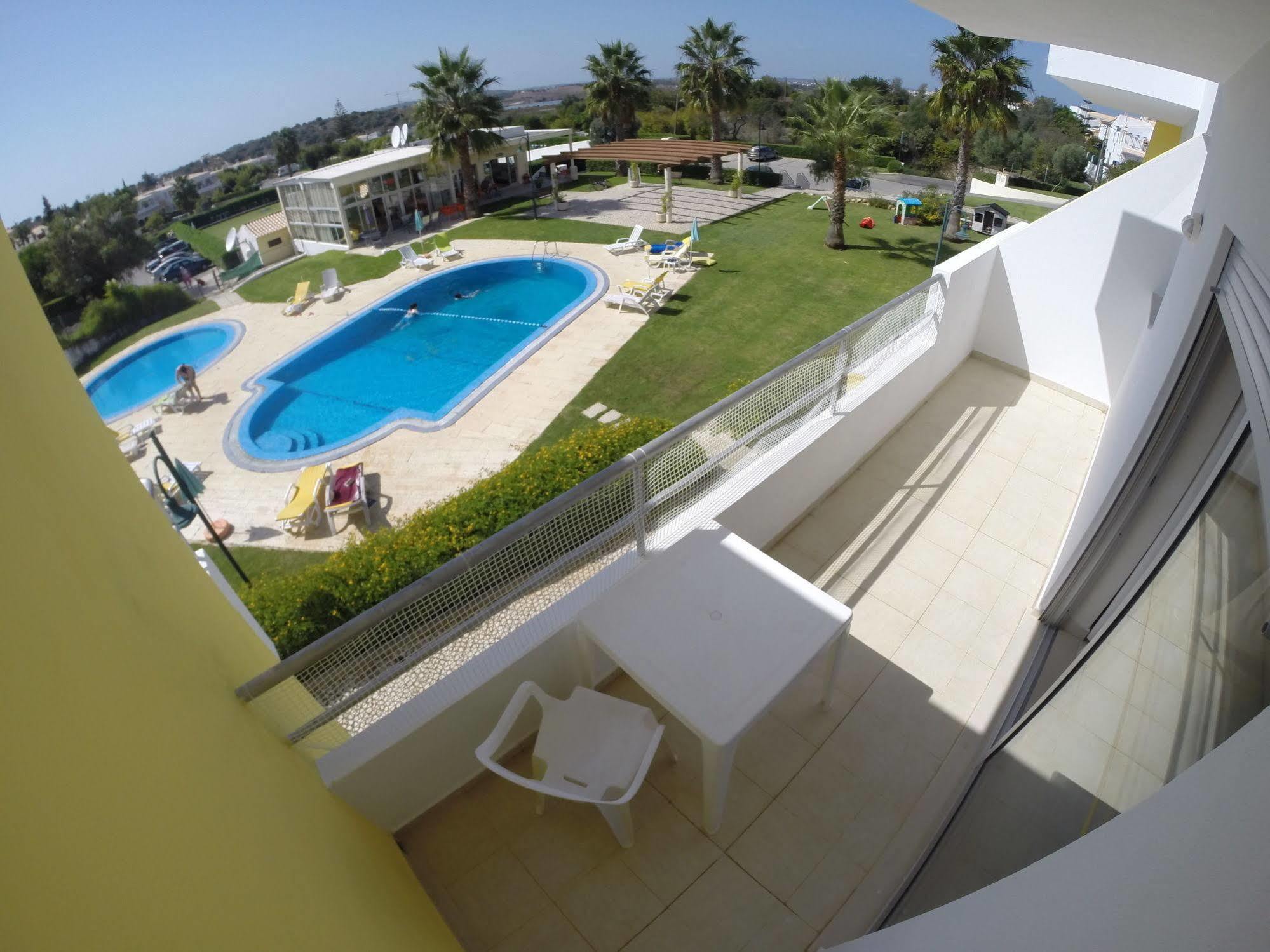 Apartamentos Santa Teresinha Alvor Εξωτερικό φωτογραφία