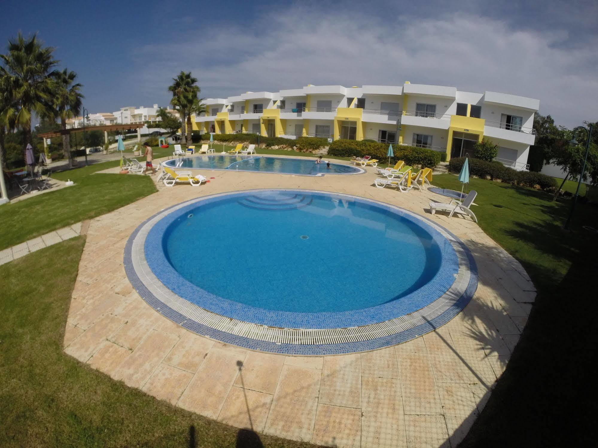 Apartamentos Santa Teresinha Alvor Εξωτερικό φωτογραφία
