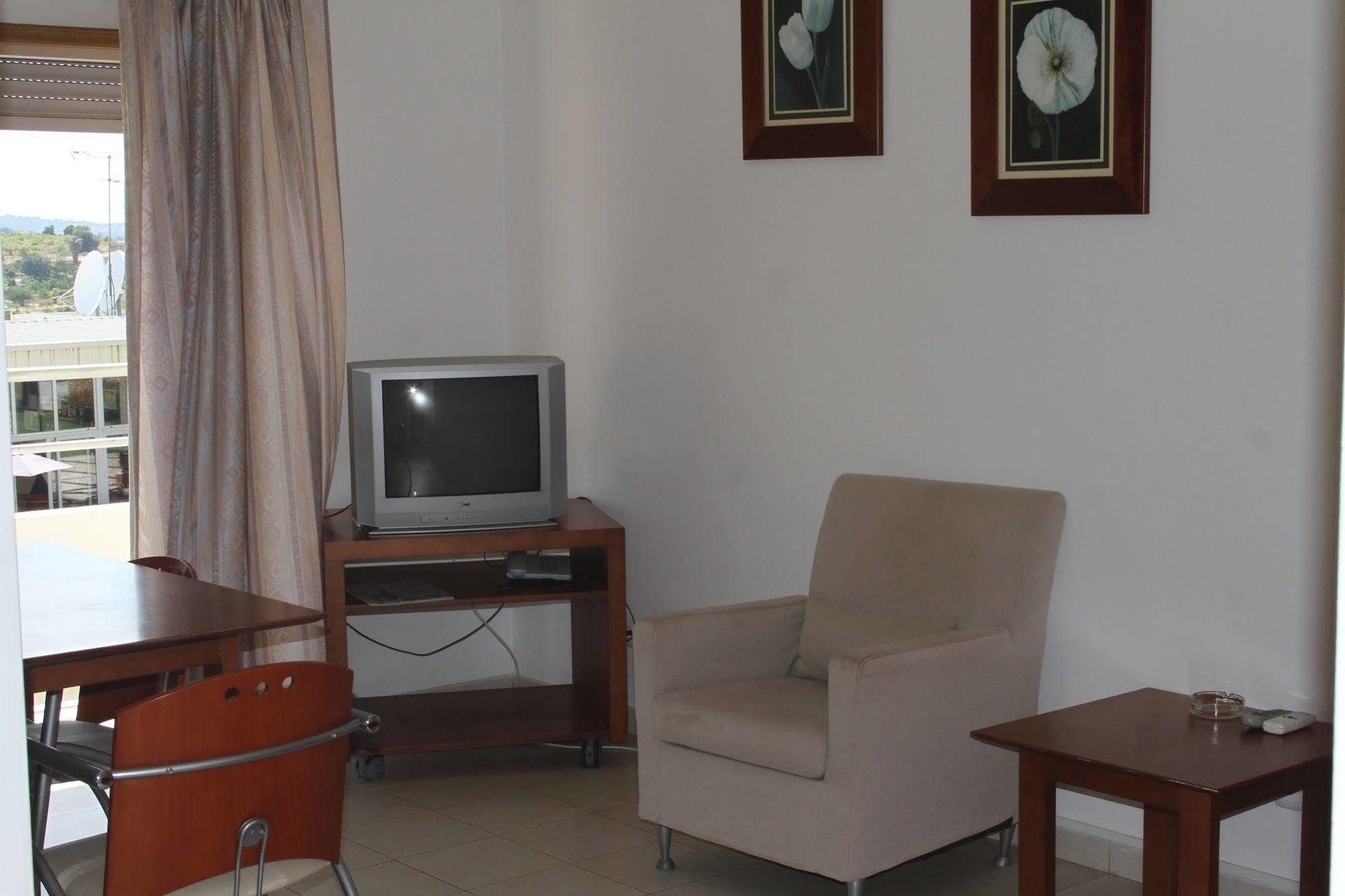 Apartamentos Santa Teresinha Alvor Εξωτερικό φωτογραφία